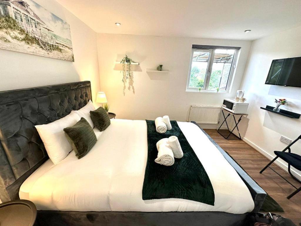 Hounslow Suites - Tw3 Eksteriør billede